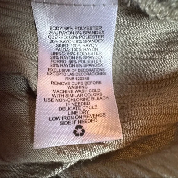 Sleeveless Tiered dress with shorts built in - Seagrass - Picture 9 of 11